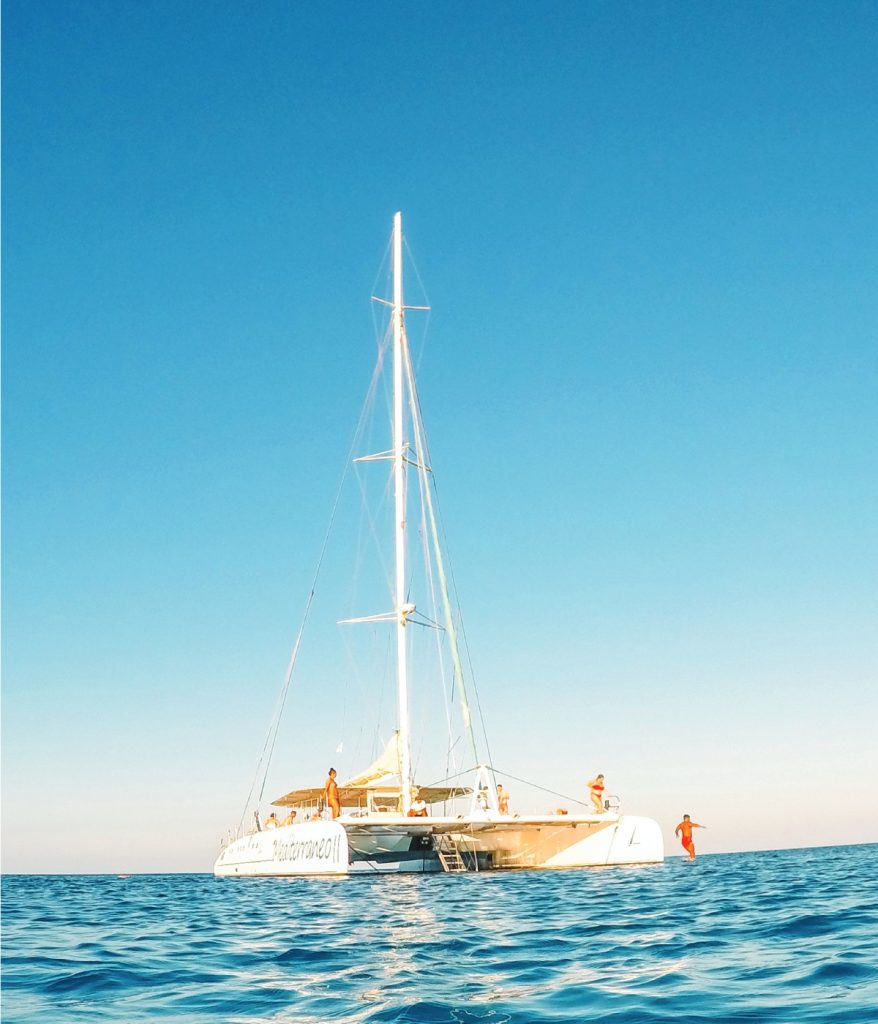 catamaran-boat-floating-in-the-ocean-2023-11-27-05-31-55-utc.jpg